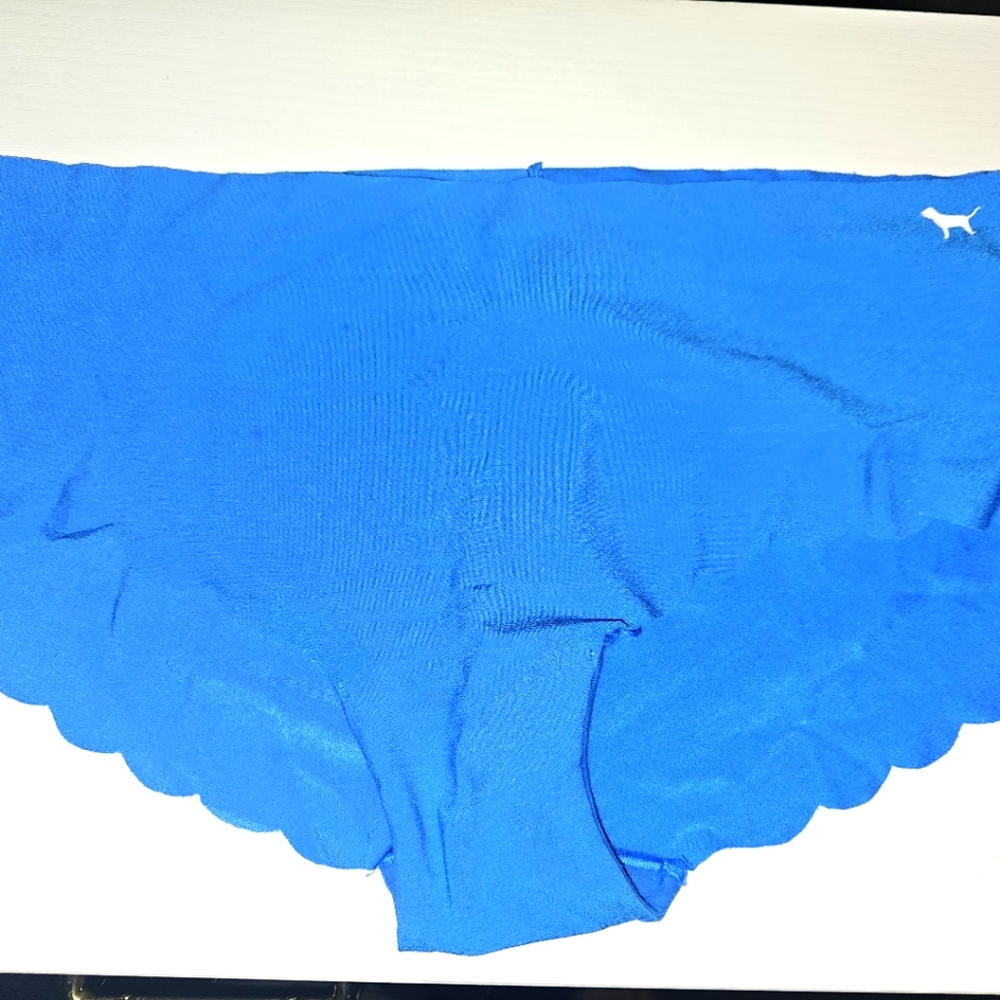 Royal blue no show Victoria secret  panties (L)